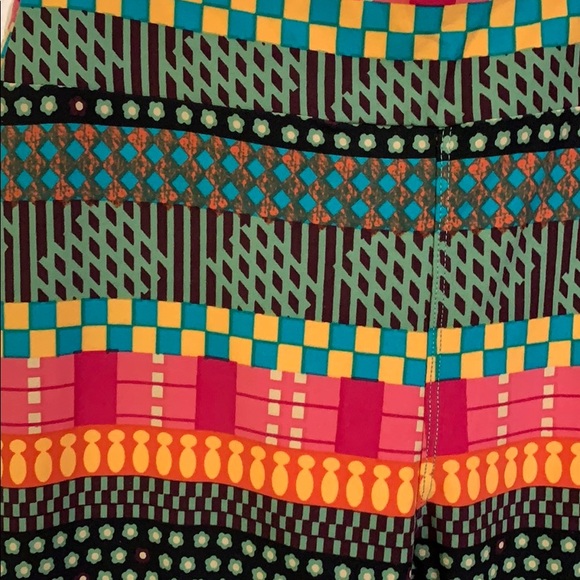 LuLaRoe One Size Leggings - Picture 2 of 4